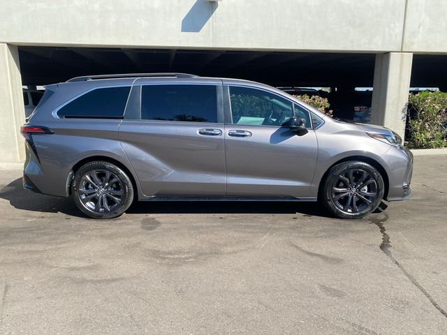 2022 Toyota Sienna XSE