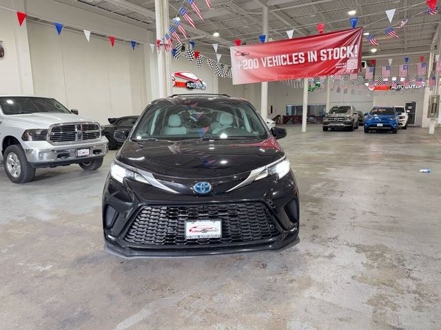 2022 Toyota Sienna XSE