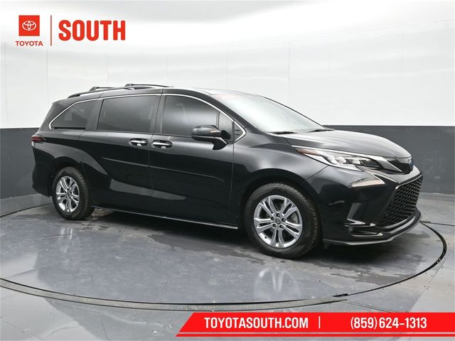 2022 Toyota Sienna XSE