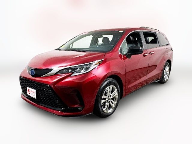 2022 Toyota Sienna XSE