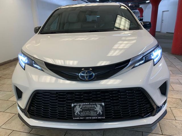2022 Toyota Sienna XSE