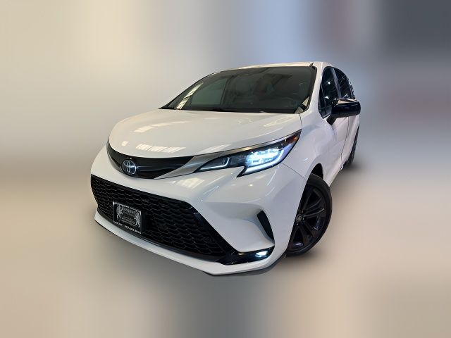2022 Toyota Sienna XSE