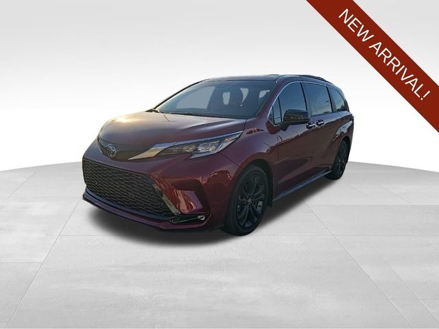 2022 Toyota Sienna XSE