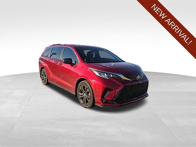 2022 Toyota Sienna XSE