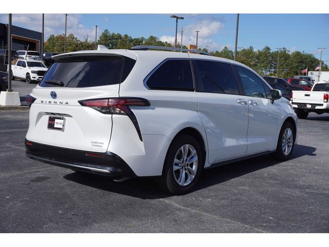 2022 Toyota Sienna Limited