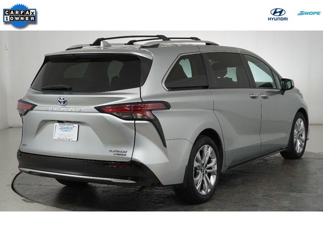 2022 Toyota Sienna Platinum