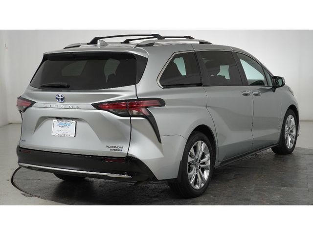 2022 Toyota Sienna Platinum