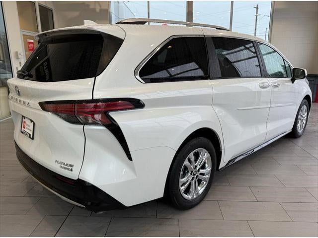 2022 Toyota Sienna Platinum