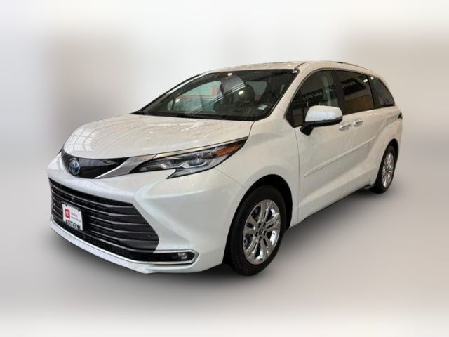 2022 Toyota Sienna Platinum