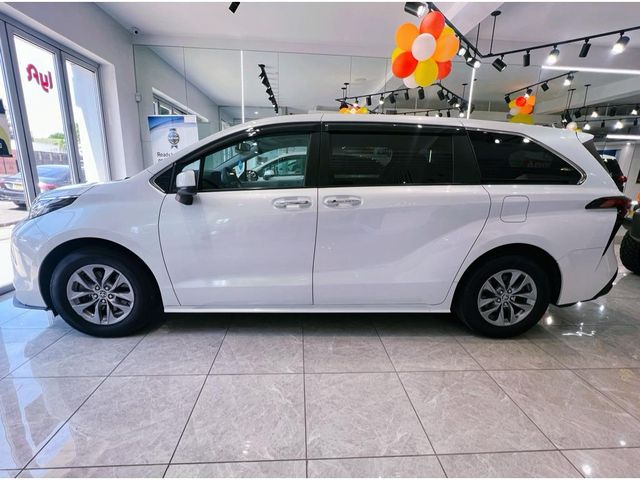 2022 Toyota Sienna XLE