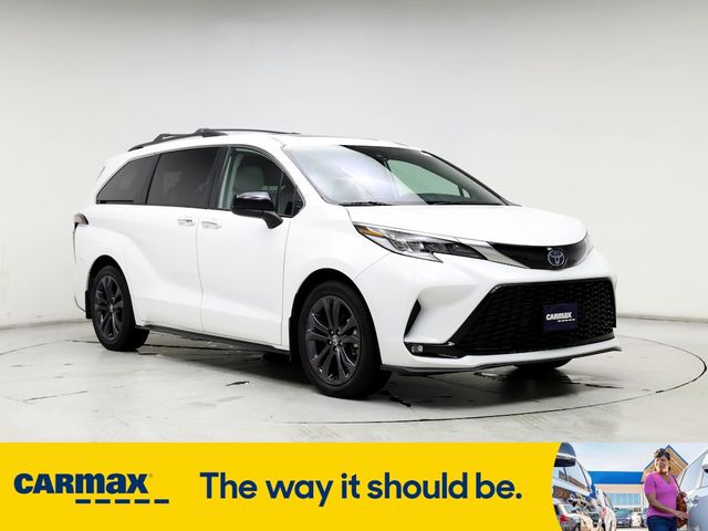 2022 Toyota Sienna XSE