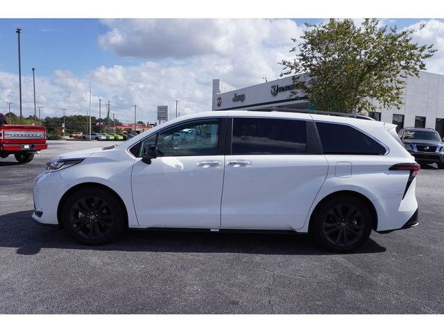 2022 Toyota Sienna XSE