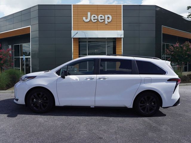 2022 Toyota Sienna XSE