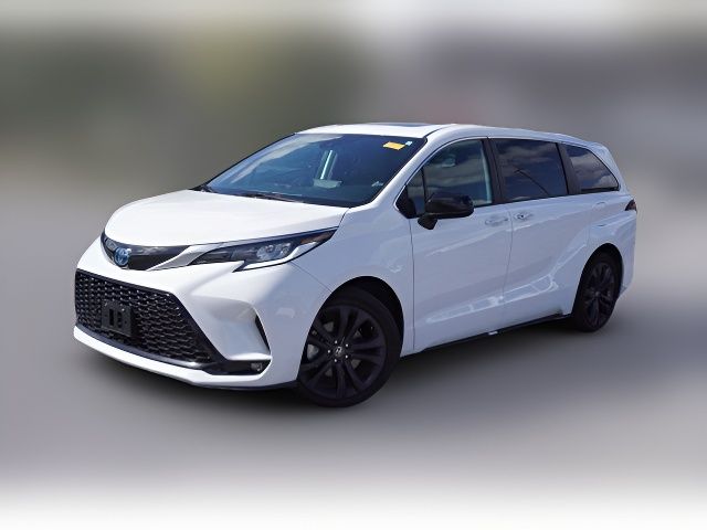 2022 Toyota Sienna XSE