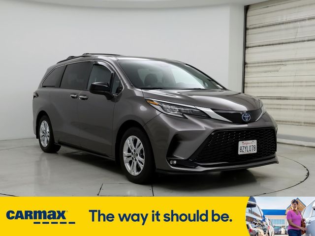 2022 Toyota Sienna XSE