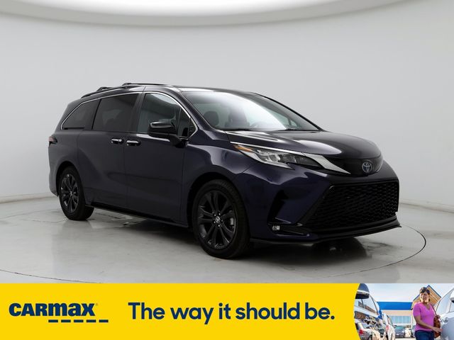 2022 Toyota Sienna XSE