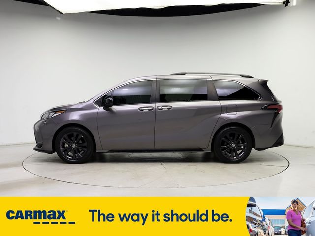 2022 Toyota Sienna XSE