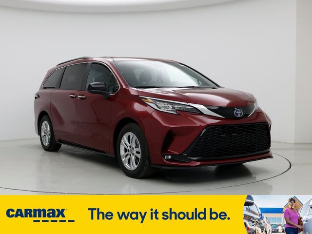 2022 Toyota Sienna XSE