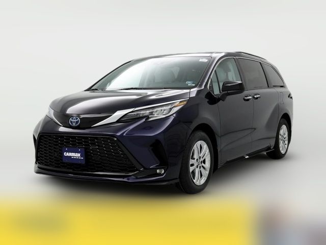 2022 Toyota Sienna XSE