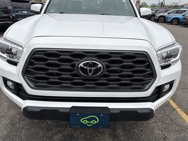 2022 Toyota Tacoma SR