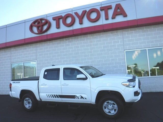 2022 Toyota Tacoma SR