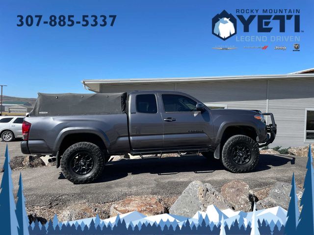 2022 Toyota Tacoma SR5