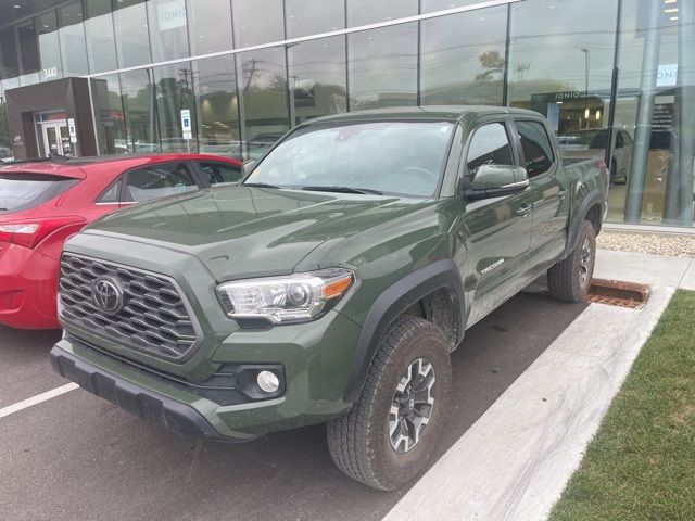 2022 Toyota Tacoma SR