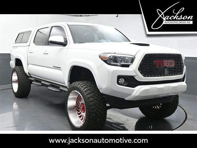 2022 Toyota Tacoma TRD Sport