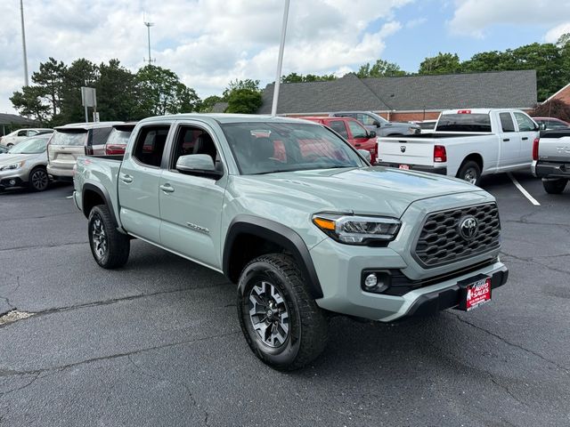 2022 Toyota Tacoma 4WD 
