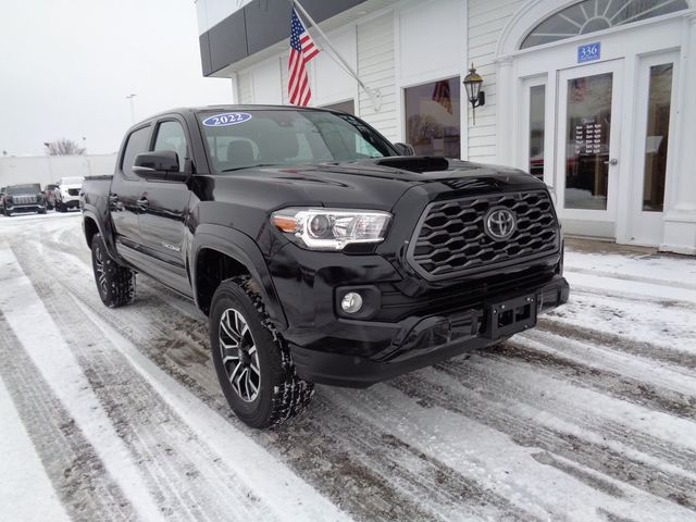 2022 Toyota Tacoma SR