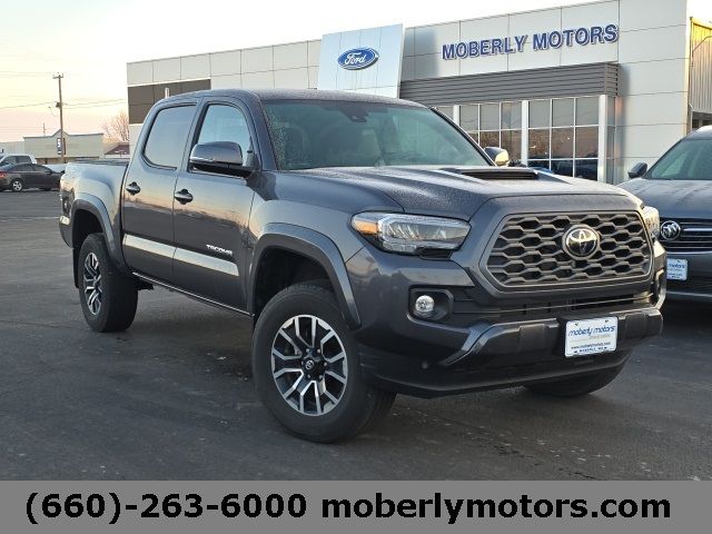 2022 Toyota Tacoma TRD Sport