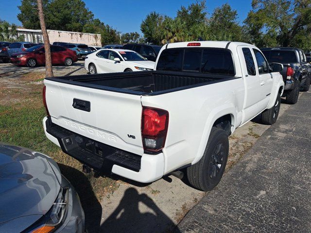 2022 Toyota Tacoma SR