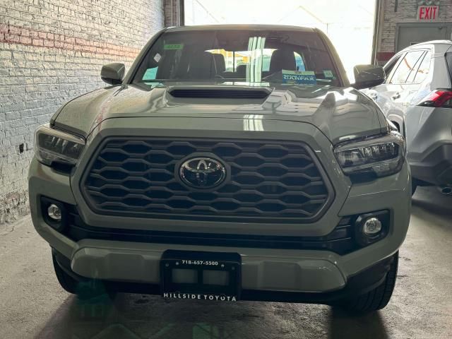 2022 Toyota Tacoma SR