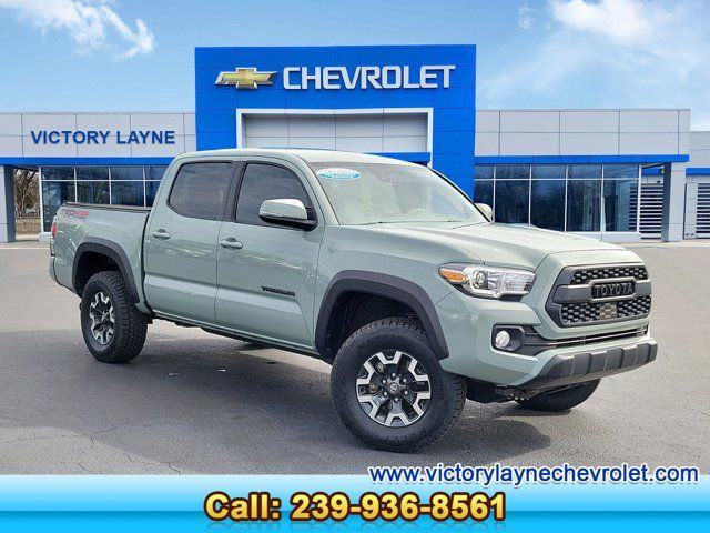 2022 Toyota Tacoma SR