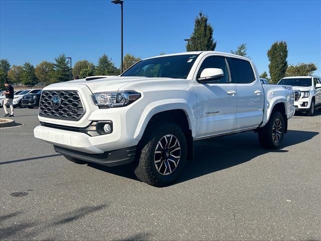 2022 Toyota Tacoma SR