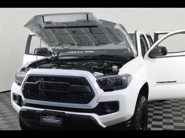 2022 Toyota Tacoma SR