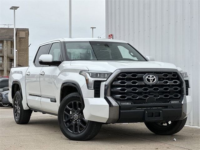 2022 Toyota Tundra Platinum