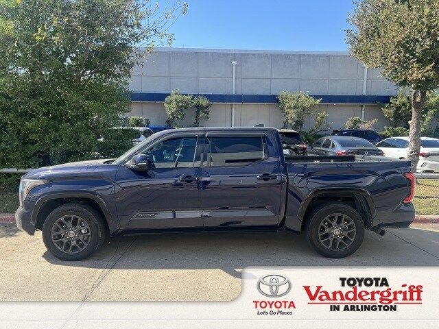 2022 Toyota Tundra Platinum