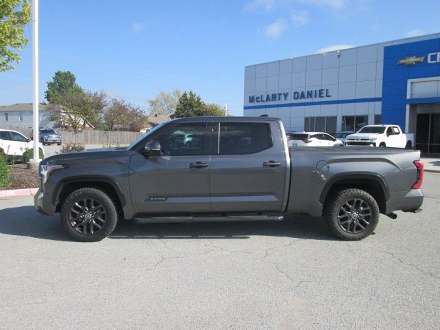 2022 Toyota Tundra Platinum