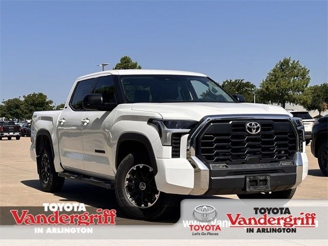 2022 Toyota Tundra SR5