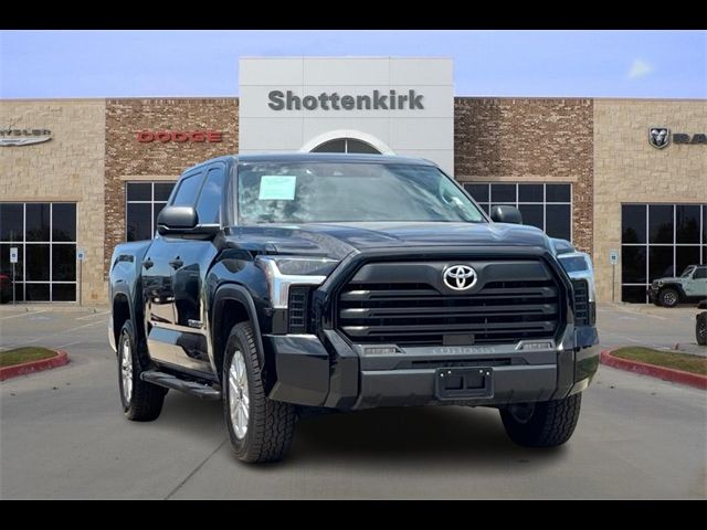 2022 Toyota Tundra SR5