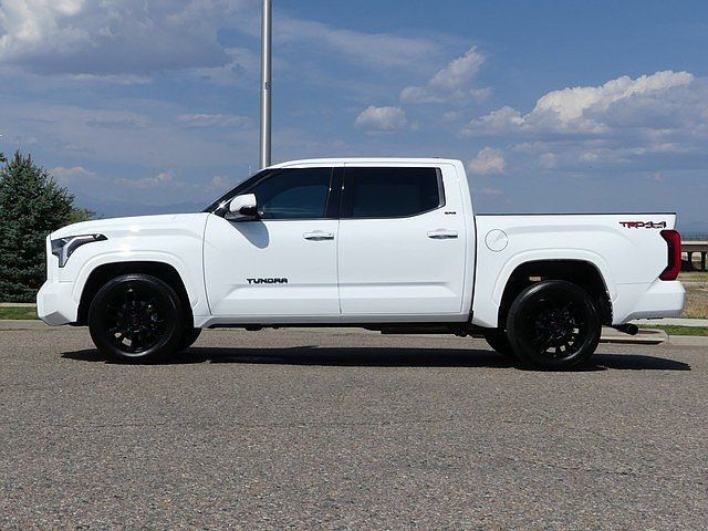 2022 Toyota Tundra SR5