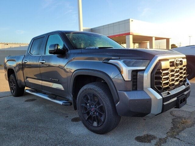 2022 Toyota Tundra 4WD Limited Hybrid