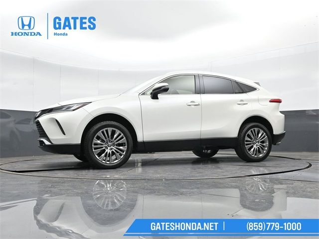 2022 Toyota Venza XLE