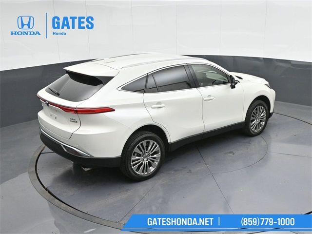 2022 Toyota Venza XLE