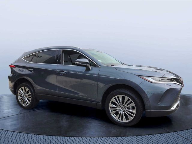 2022 Toyota Venza XLE