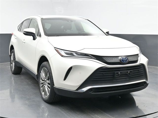 2022 Toyota Venza XLE