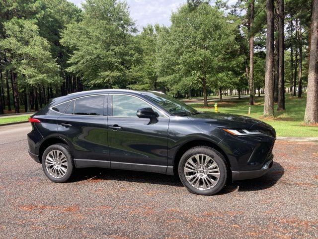 2022 Toyota Venza XLE