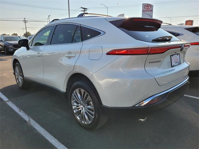 2022 Toyota Venza LE