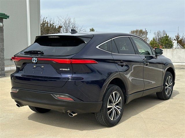 2022 Toyota Venza LE